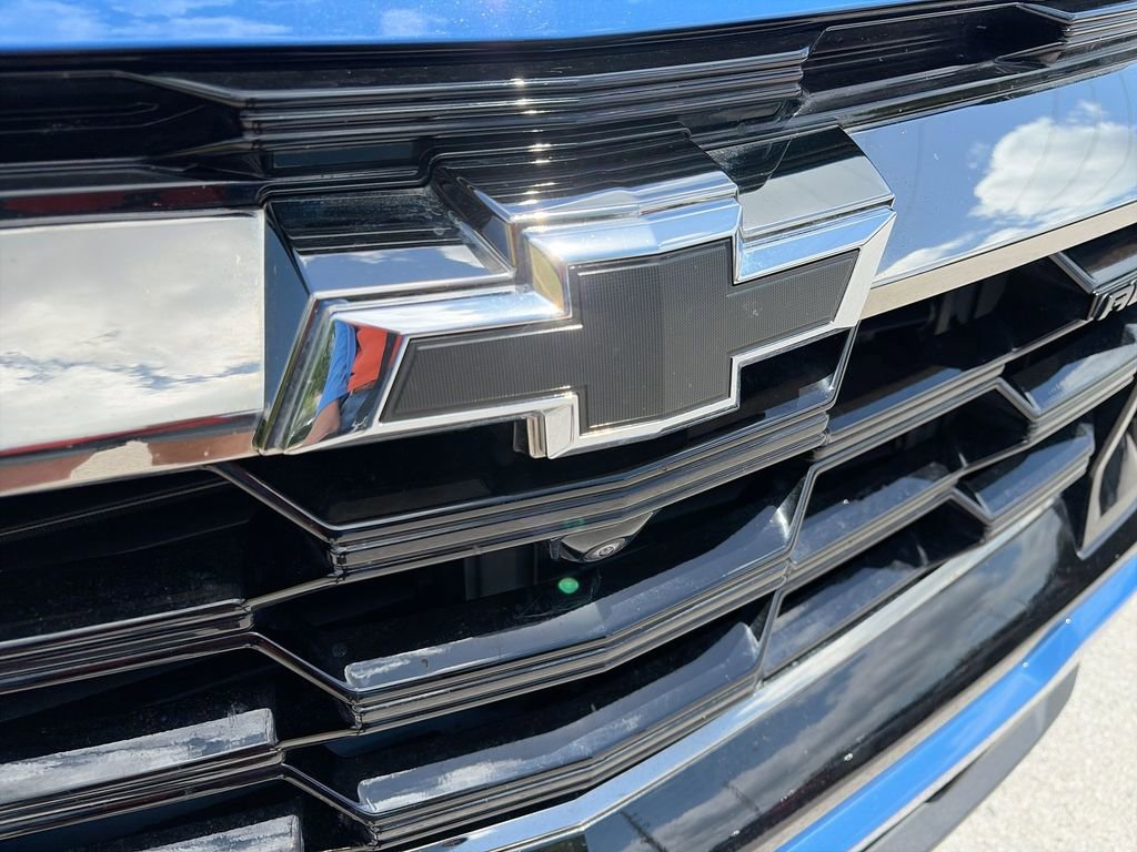 Used 2025 Chevrolet Equinox ACTIV w/ Safety and Technology Package FWD image 34