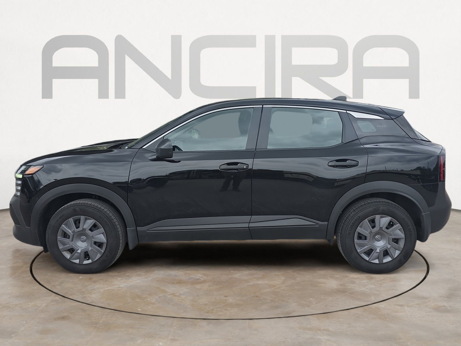 Used 2025 Nissan Kicks S image 5