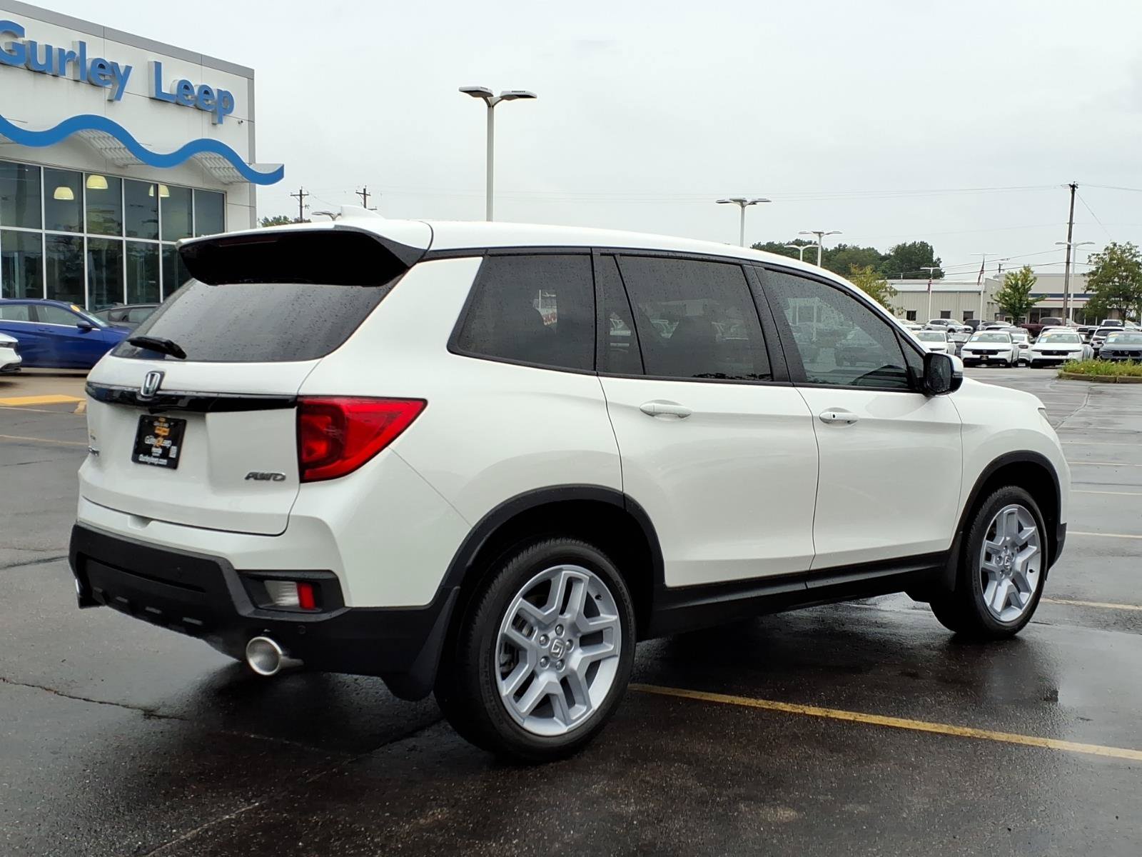 Certified 2025 Honda Passport EX-L image 12