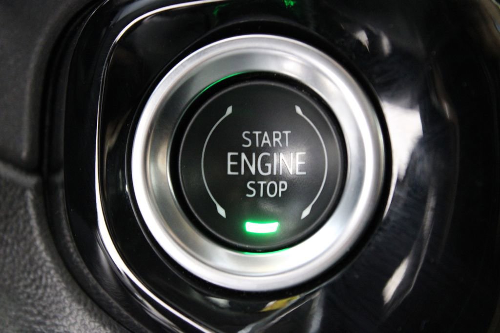 Used 2025 GMC Sierra 1500 SLT image 44