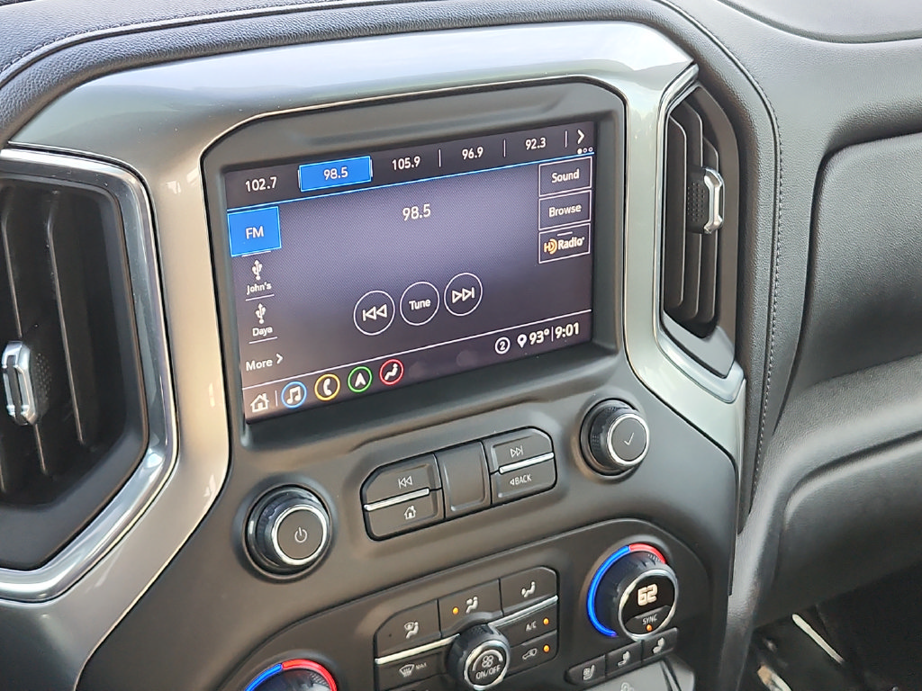 Used 2020 Chevrolet Silverado 2500 LTZ w/ LTZ Premium Package AWD/4WD image 28