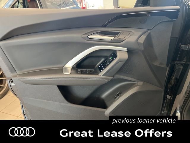 Used 2025 Audi Q5 Premium w/ Convenience Package AWD/4WD image 11