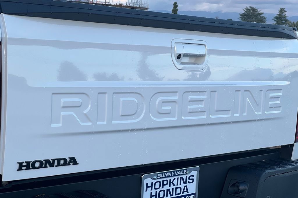 New 2026 Honda Ridgeline Black Edition image 6