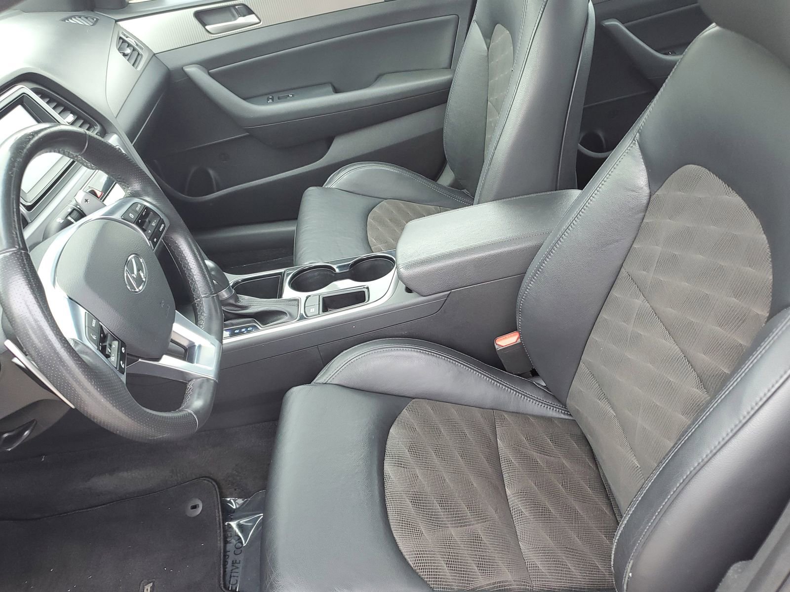 Used 2018 Hyundai Sonata Sport FWD image 16
