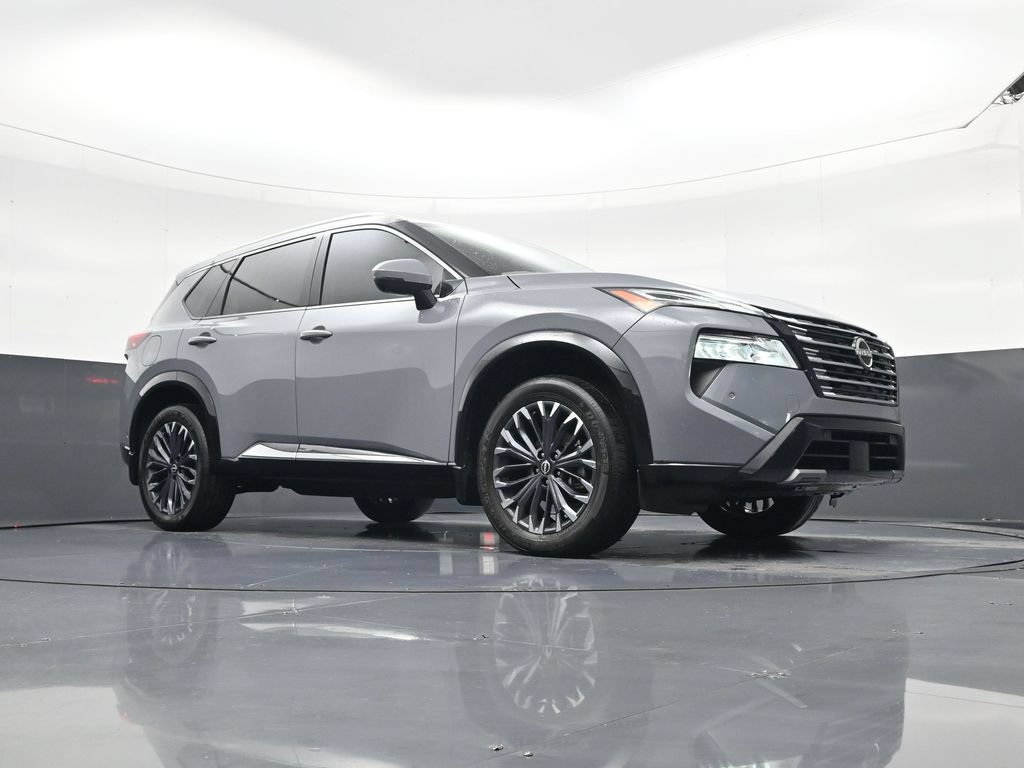 Used 2024 Nissan Rogue Platinum w/ Platinum Premium Package FWD image 16