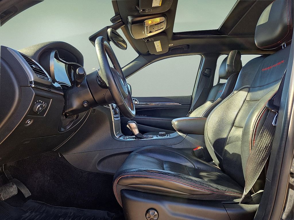 Used 2017 Jeep Grand Cherokee Trailhawk w/ Trailhawk Luxury Group image 25