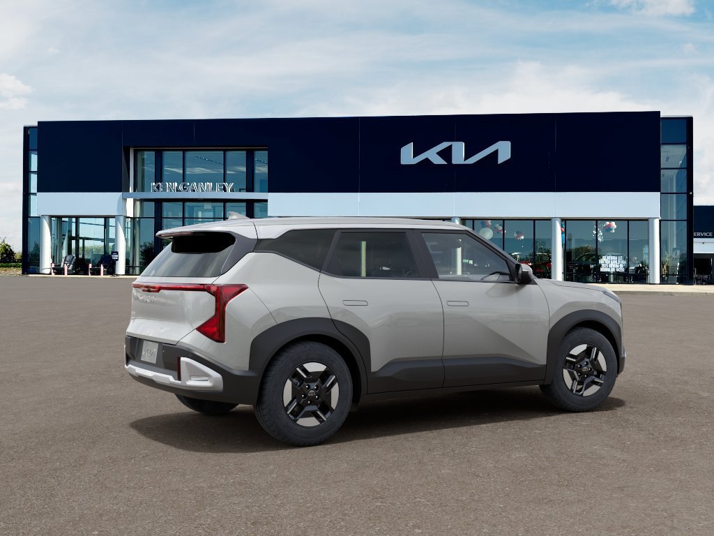 New 2027 Kia Seltos LX FWD image 6