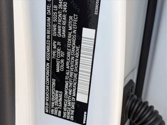 New 2026 Volvo XC40 B5 Plus w/ Protection Package Premier AWD/4WD image 19