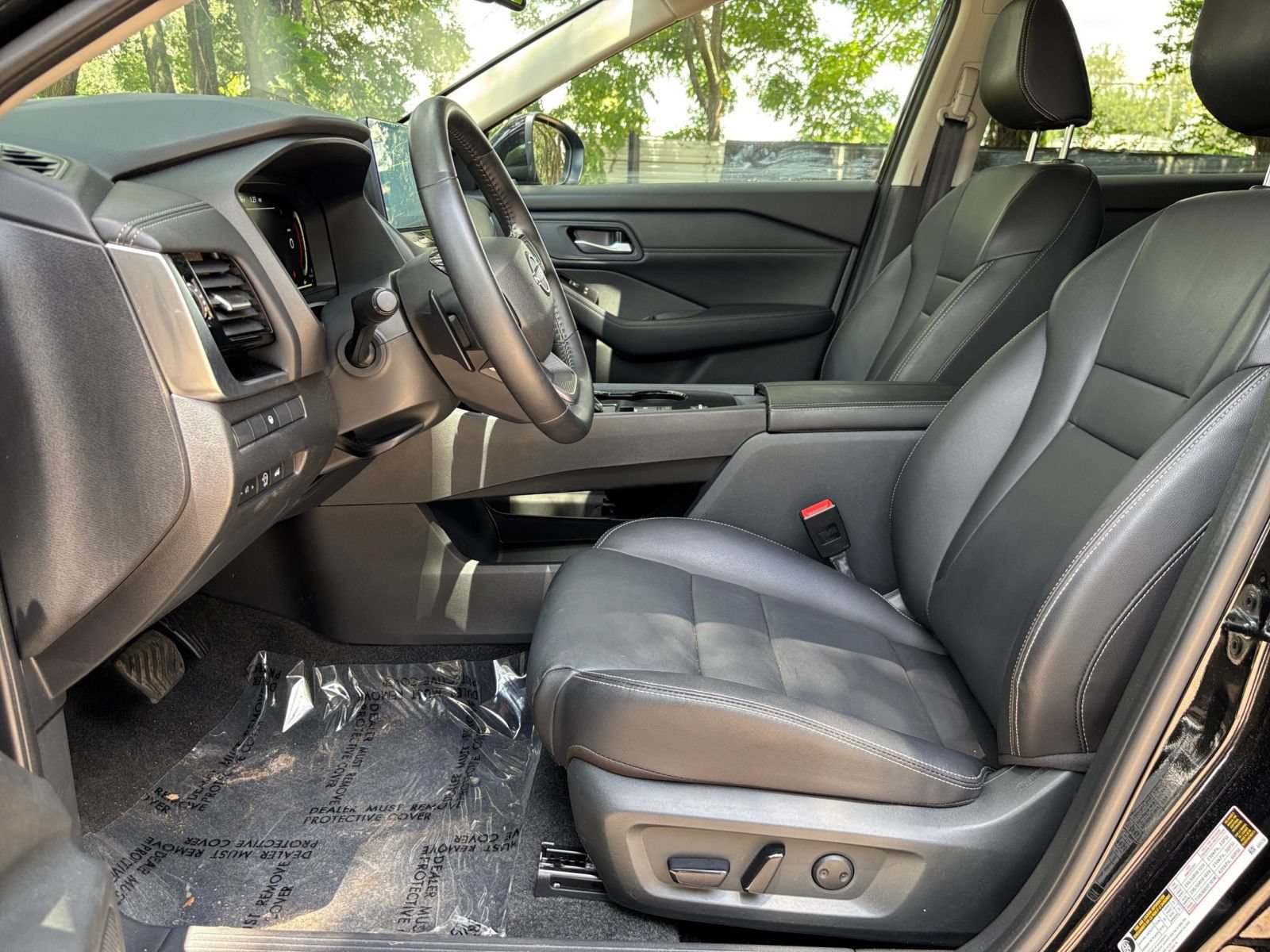 Used 2026 Nissan Rogue SL FWD image 24