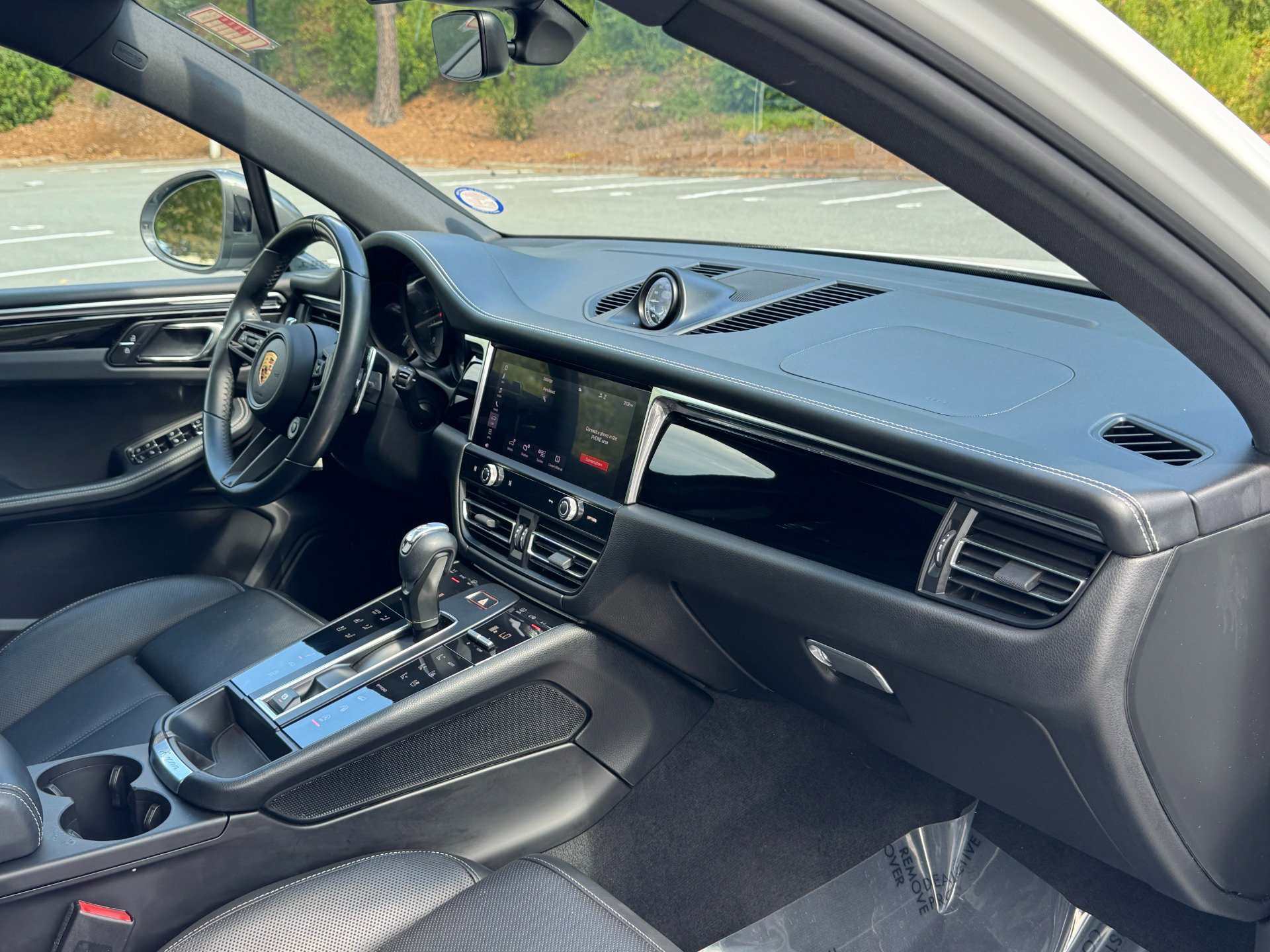 Used 2023 Porsche Macan image 57