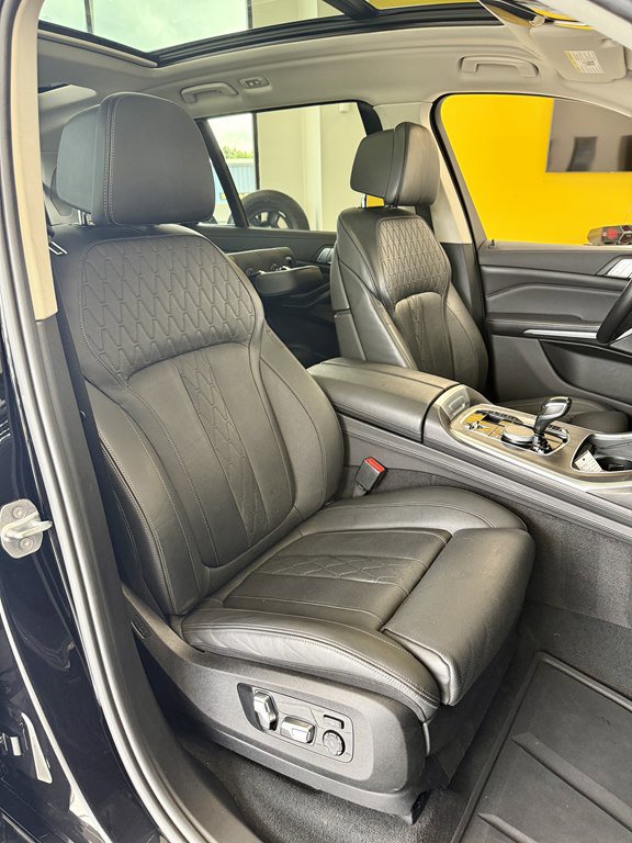 Used 2019 BMW X7 xDrive40i w/ Premium Package AWD/4WD image 16