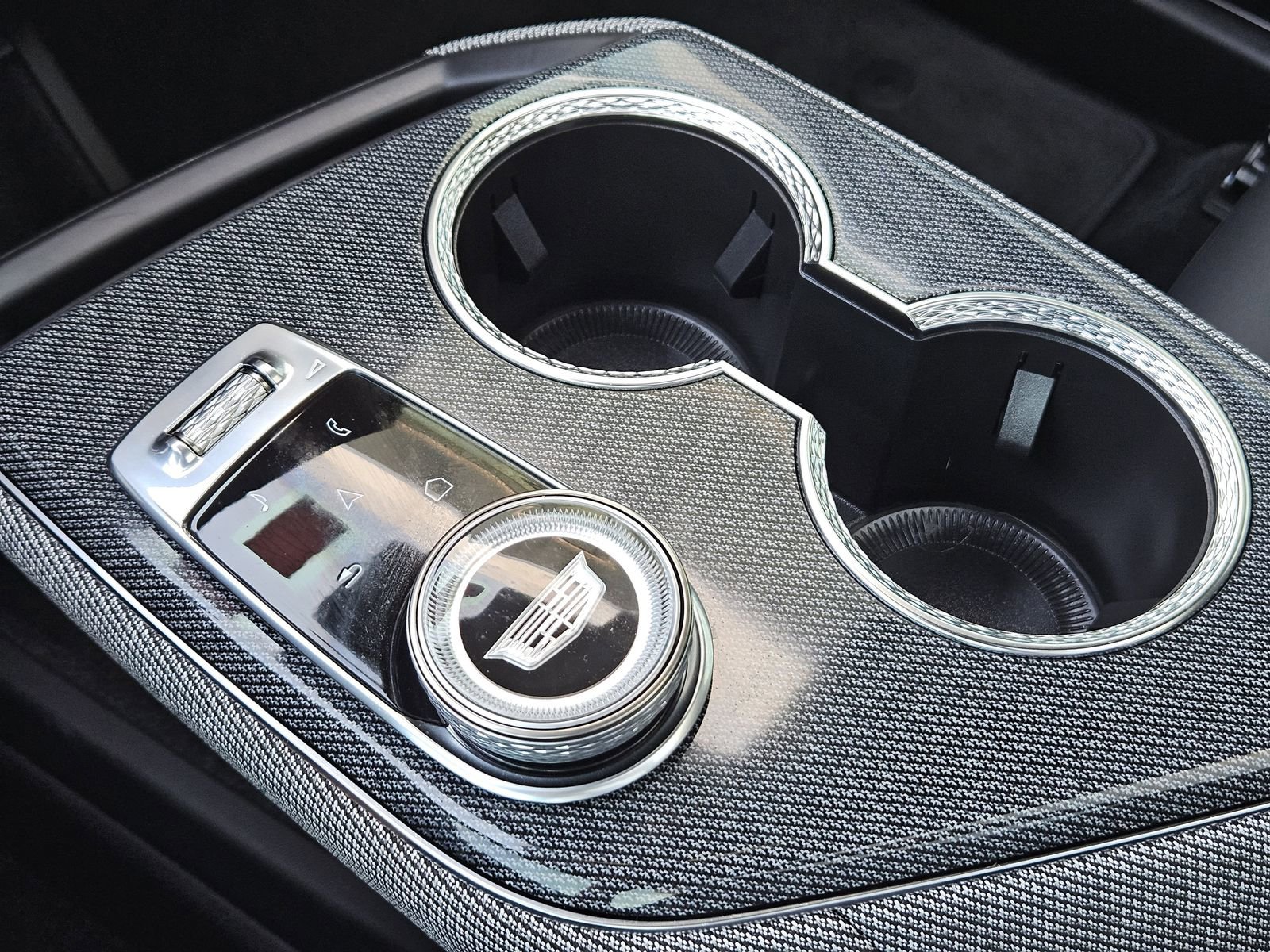 New 2026 Cadillac Optiq Luxury 1 image 20