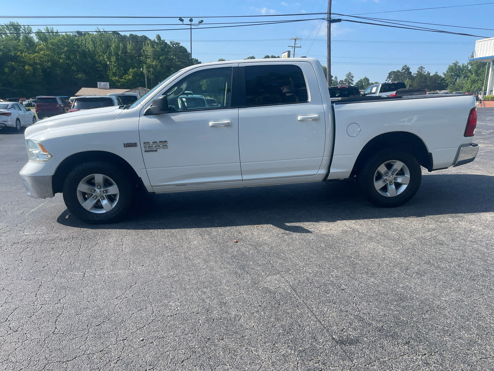 Used 2019 RAM 1500 Classic SLT w/ Protection Group AWD/4WD image 4