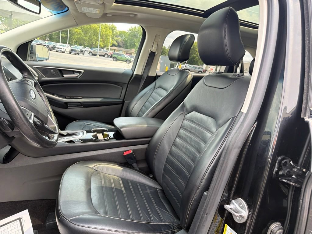 Used 2017 Ford Edge SEL w/ Equipment Group 201A AWD/4WD image 11