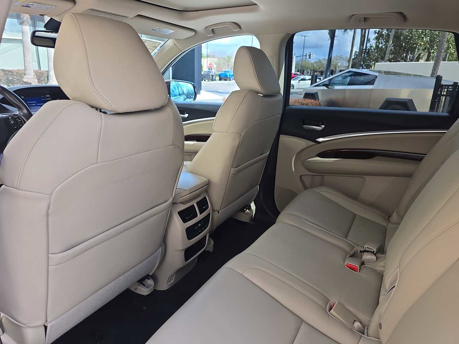 Used 2015 Acura MDX SH-AWD w/ Technology Package image 11