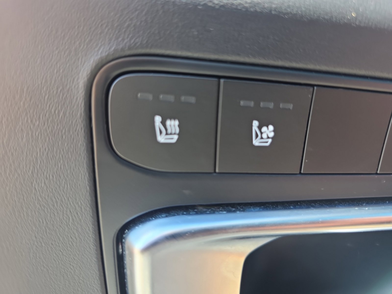 Certified 2025 Kia K4 GT-Line w/ GT-Line Premium Package image 23