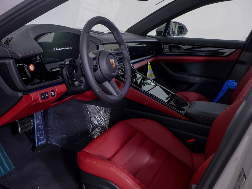 New 2026 Porsche Panamera 4 image 4