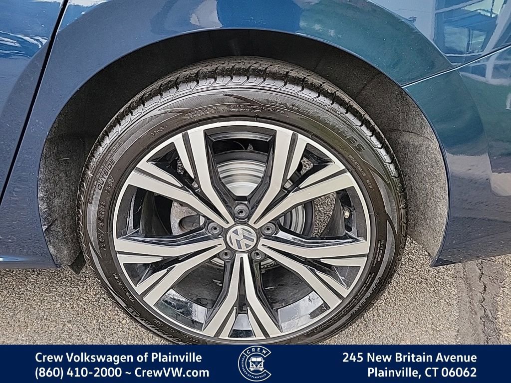 Certified 2022 Volkswagen Passat 2.0T SE FWD image 18