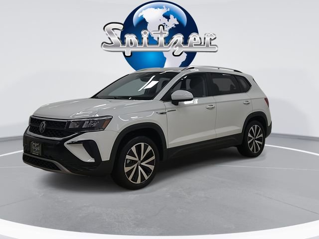Used 2023 Volkswagen Taos SE image 3
