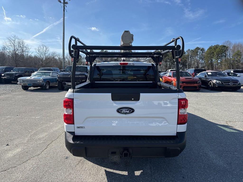 Used 2025 Ford Maverick XLT w/ Equipment Group 302A AWD/4WD image 4
