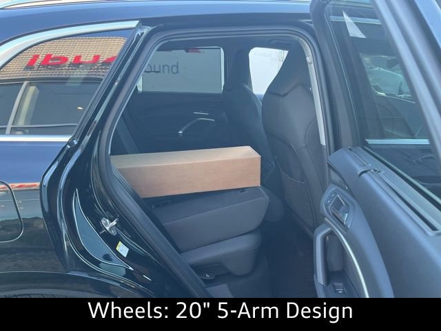 New 2025 Audi Q5 Prestige image 28