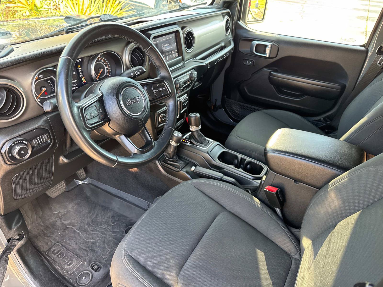 Used 2021 Jeep Wrangler Unlimited Sport AWD/4WD image 20