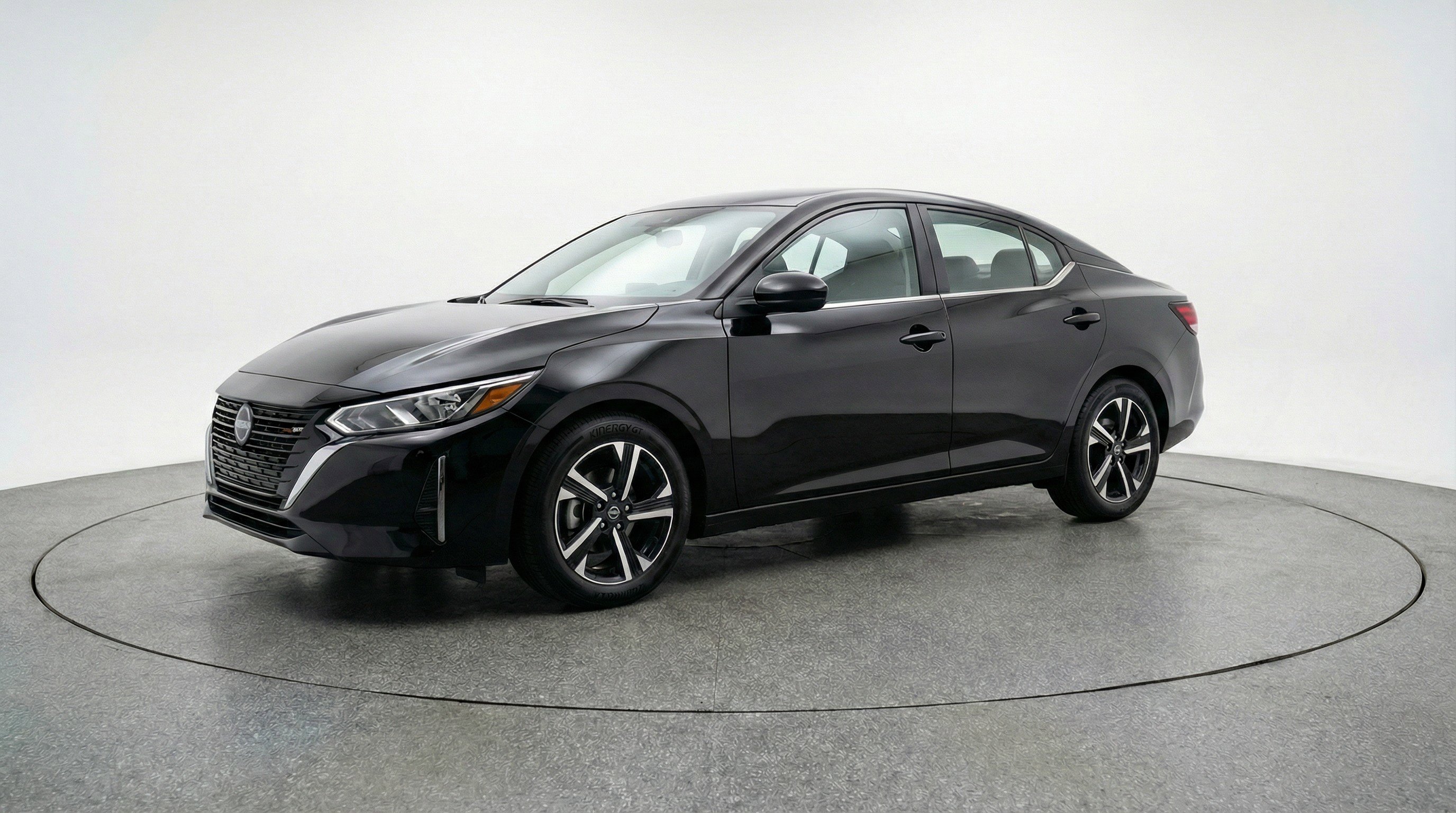 Used 2025 Nissan Sentra SV image 3