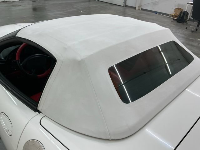 Used 2001 Chevrolet Corvette Convertible w/ Preferred Equipment Group2 RWD image 8