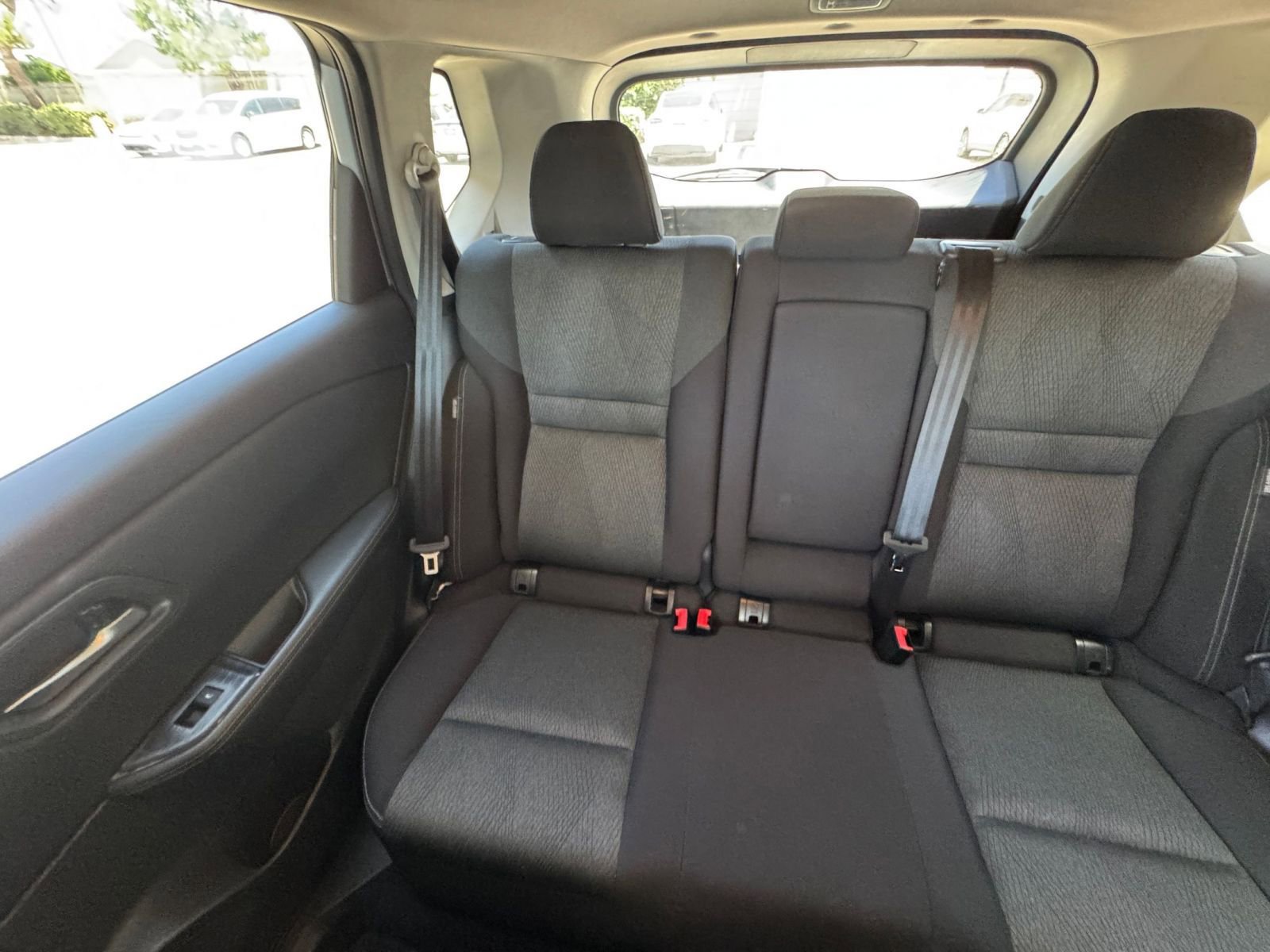 Used 2025 Nissan Rogue SV FWD image 41