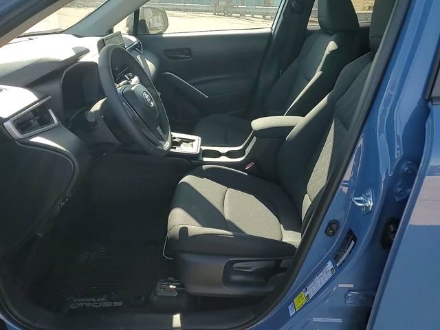 Used 2026 Toyota Corolla Cross LE w/ Black Badges Package (TMS) image 11