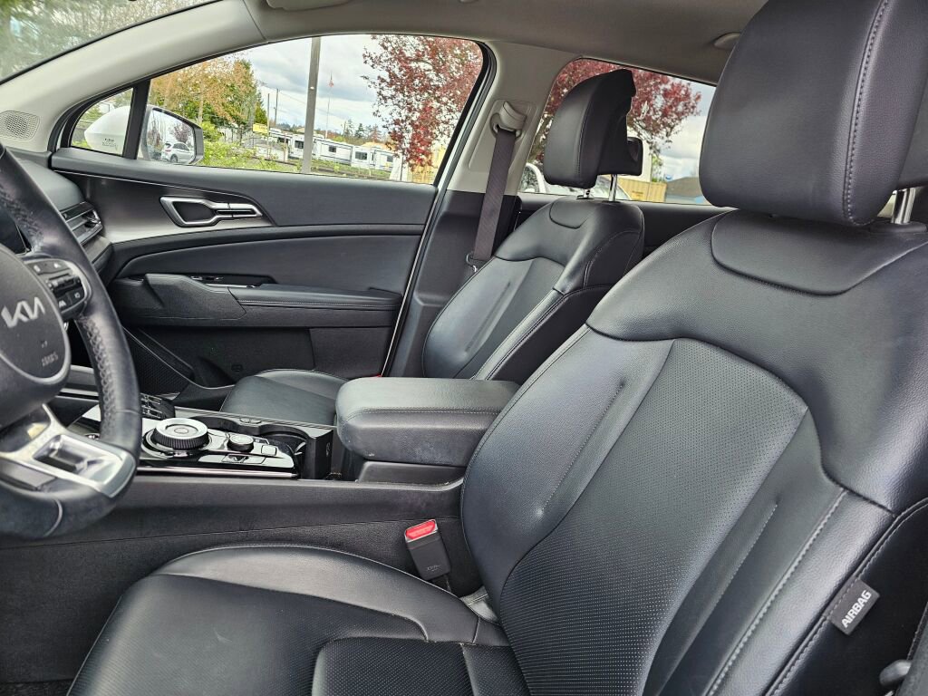 Used 2023 Kia Sportage EX AWD/4WD image 24