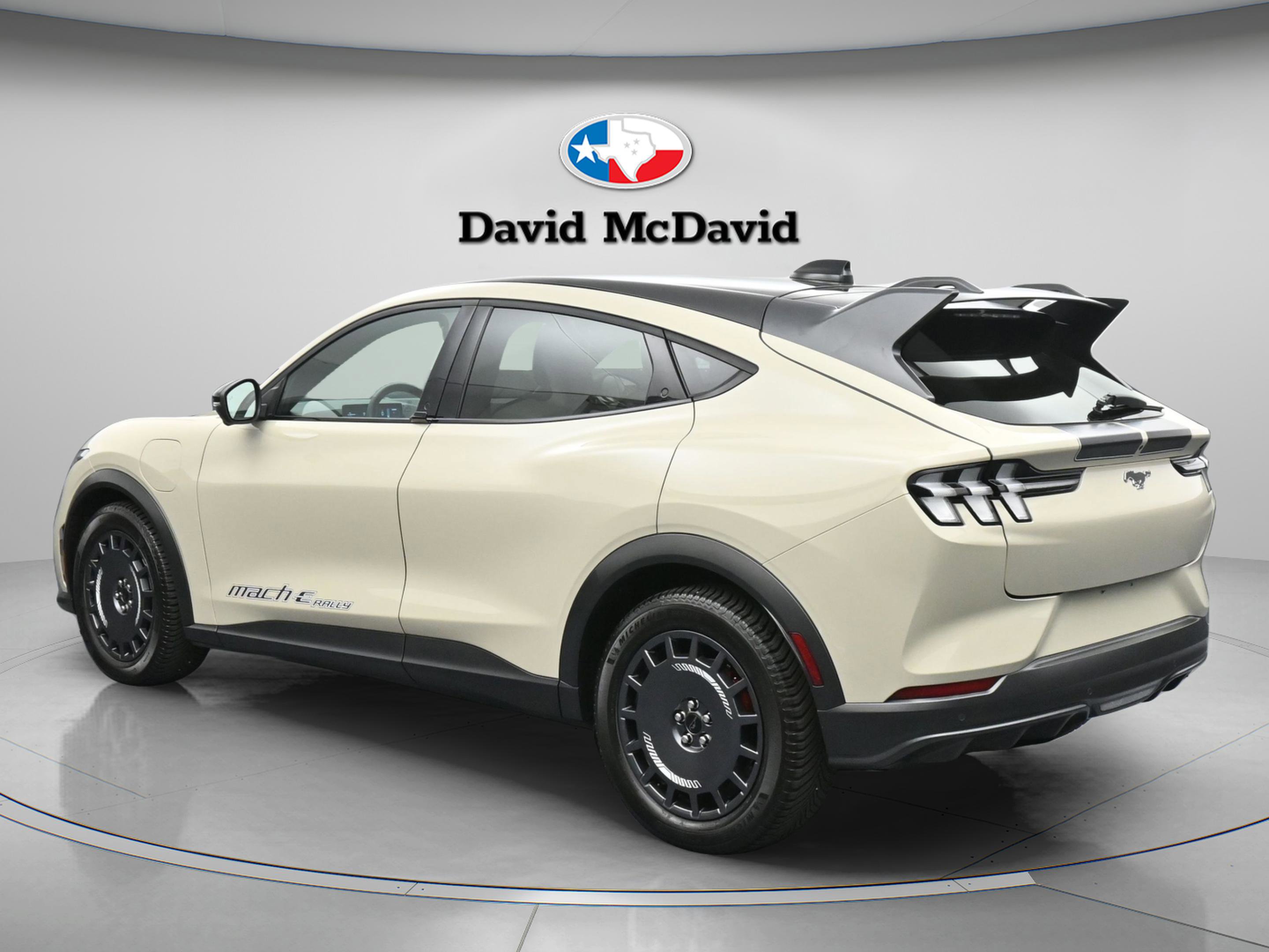 Used 2025 Ford Mustang Mach-E GT AWD/4WD image 9