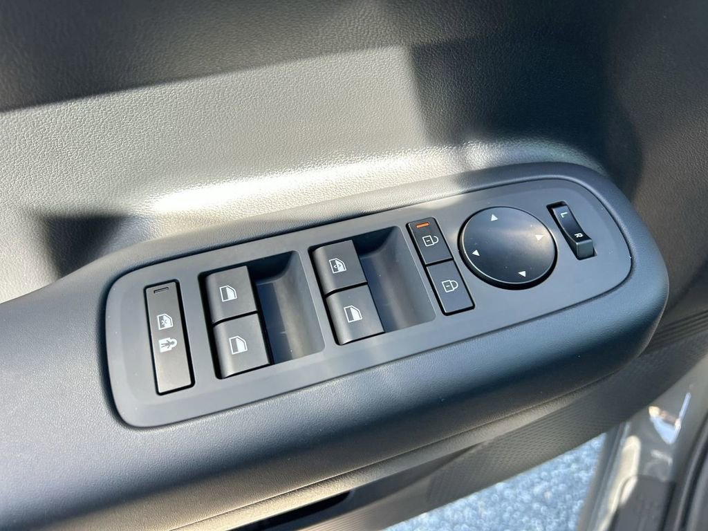 New 2026 Hyundai Santa Fe SE image 23