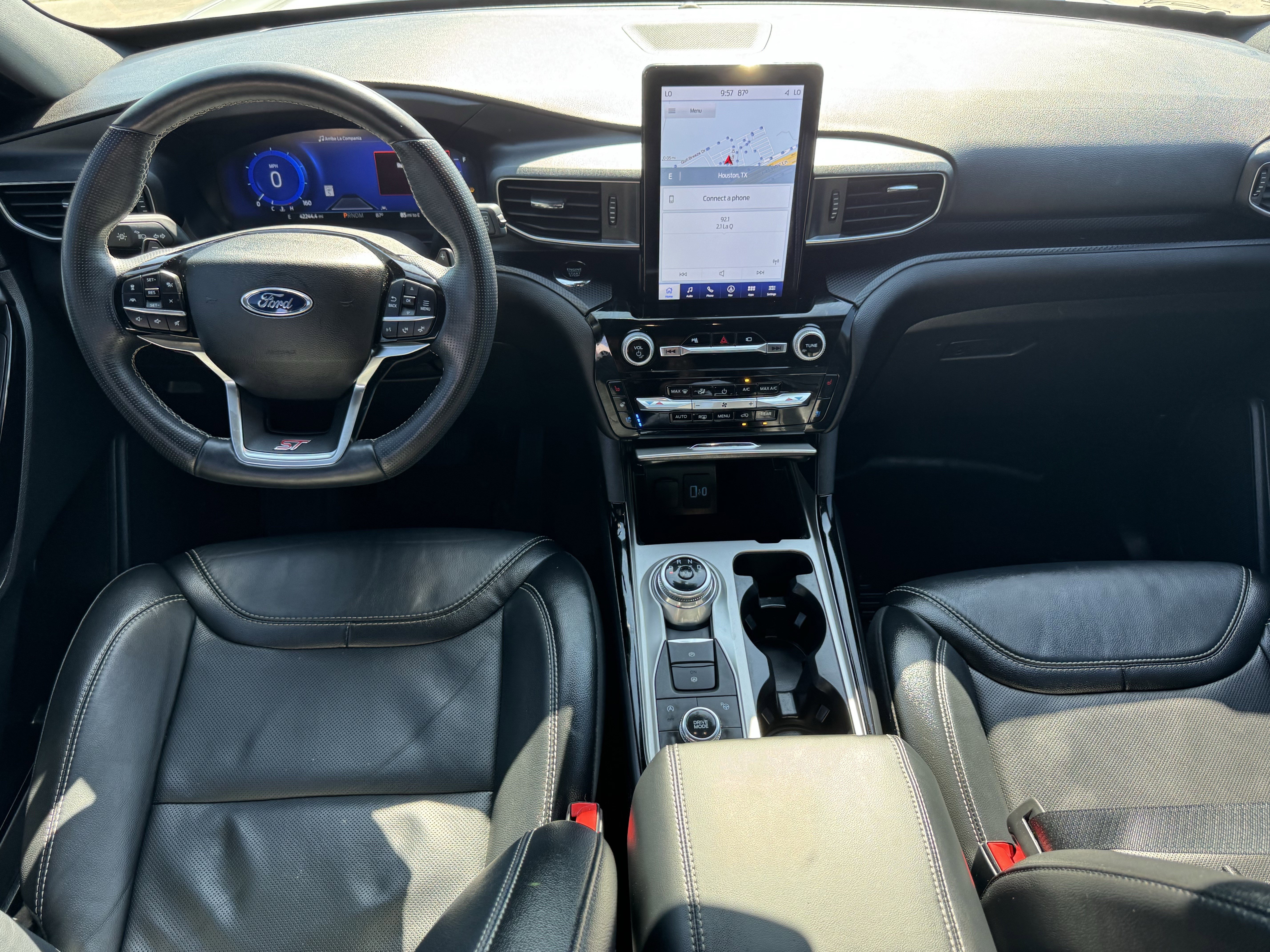 Used 2022 Ford Explorer ST w/ Equipment Group 401A AWD/4WD image 14