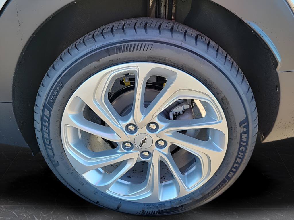 New 2027 Chevrolet Bolt LT w/ Comfort Package FWD image 23