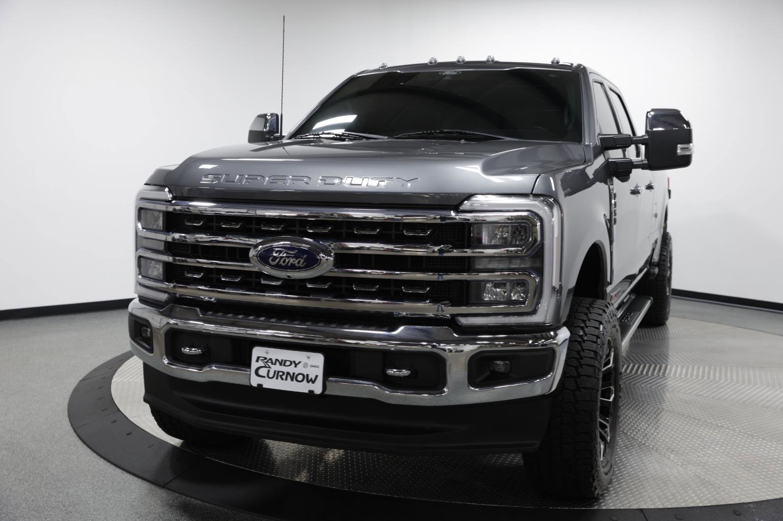 Used 2024 Ford F350 Lariat w/ Chrome Package image 3