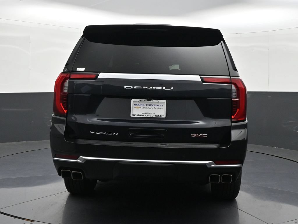 Used 2025 GMC Yukon XL Denali AWD/4WD image 4