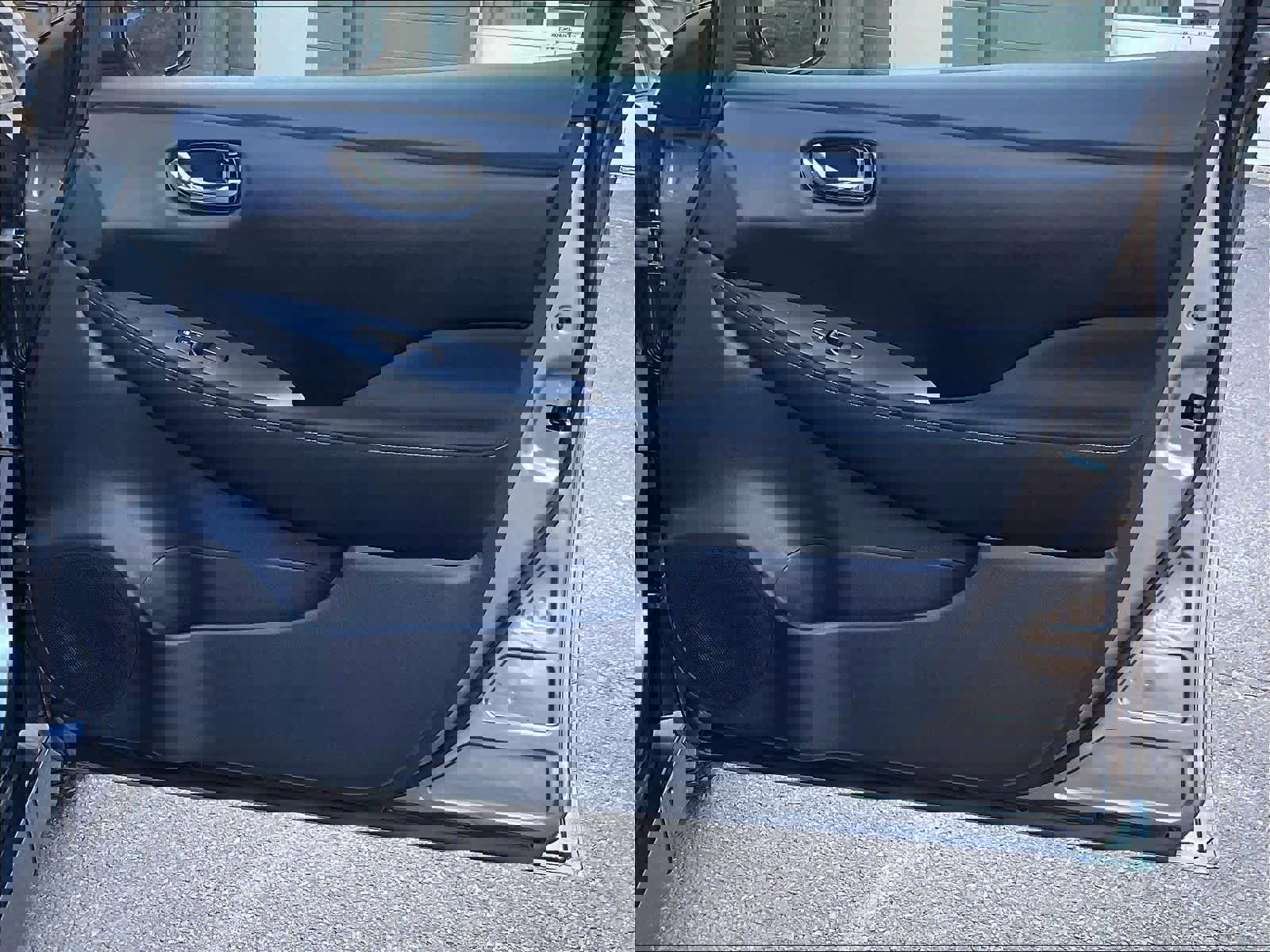 Certified 2023 Nissan Leaf S image 12