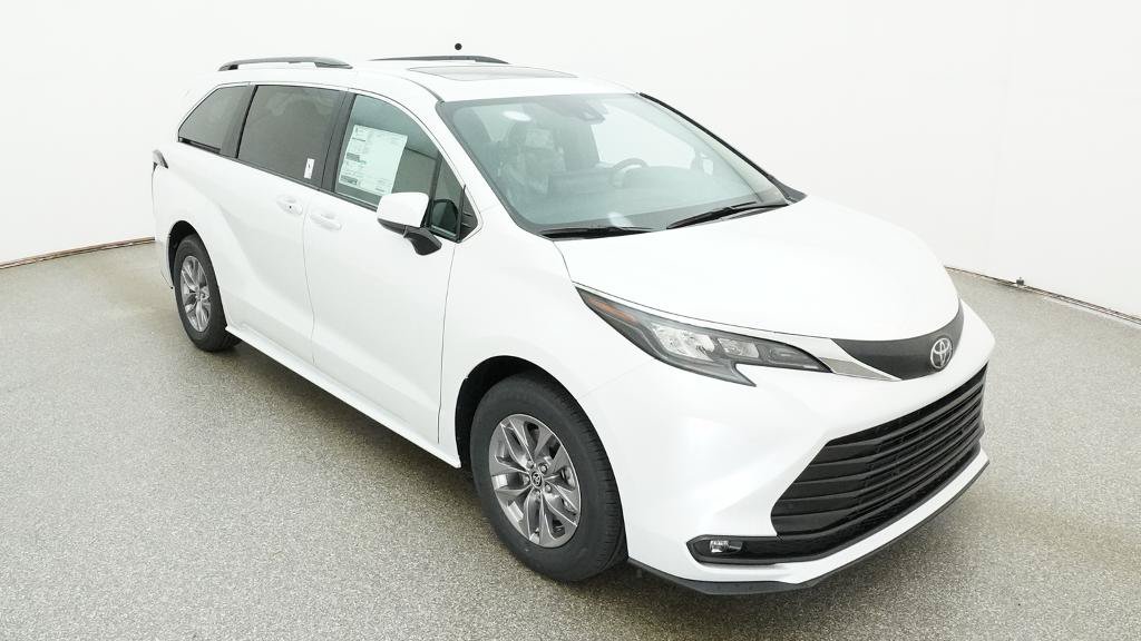 New 2026 Toyota Sienna XLE FWD image 16