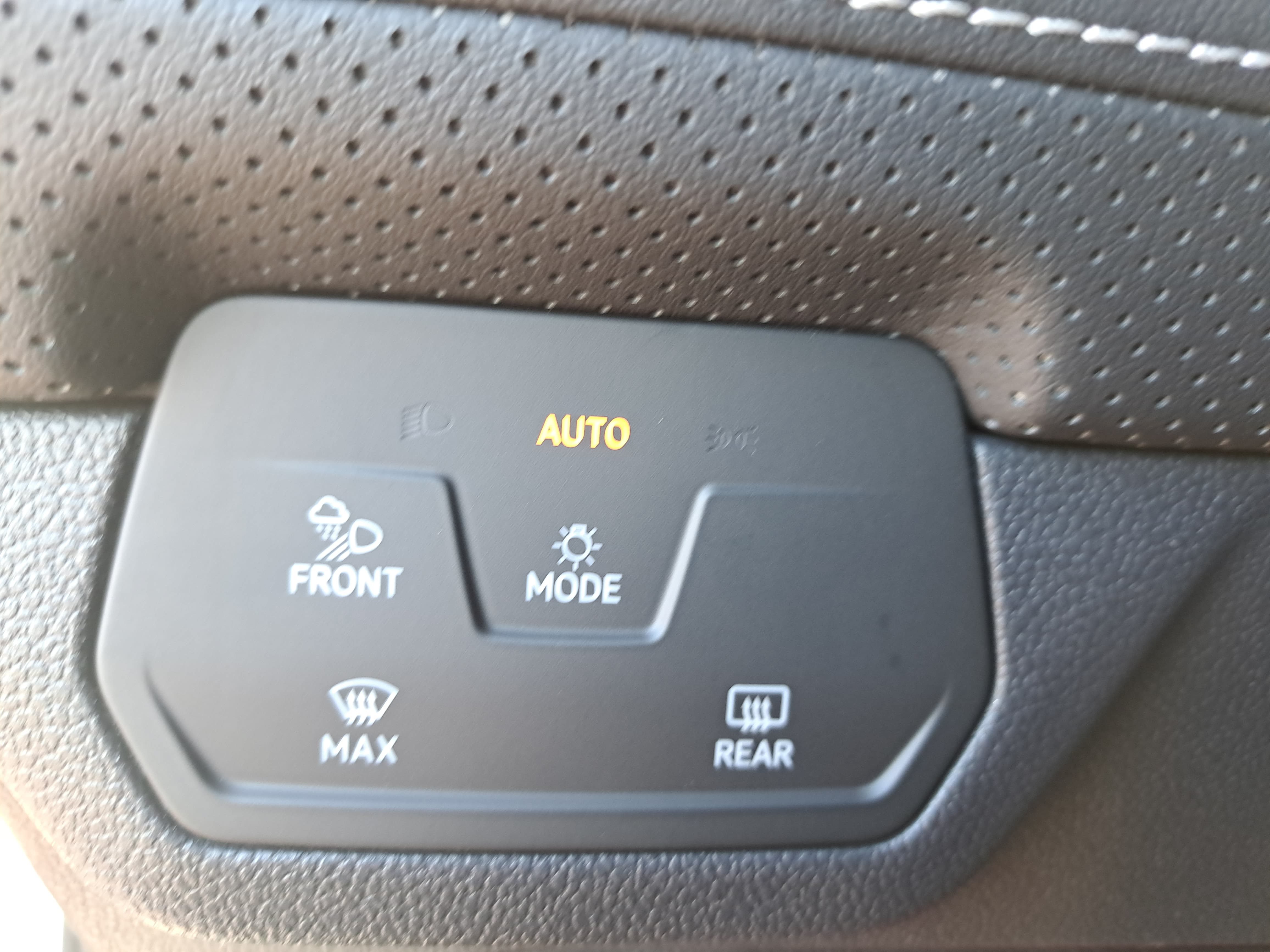 New 2026 Volkswagen Atlas SEL AWD/4WD image 27