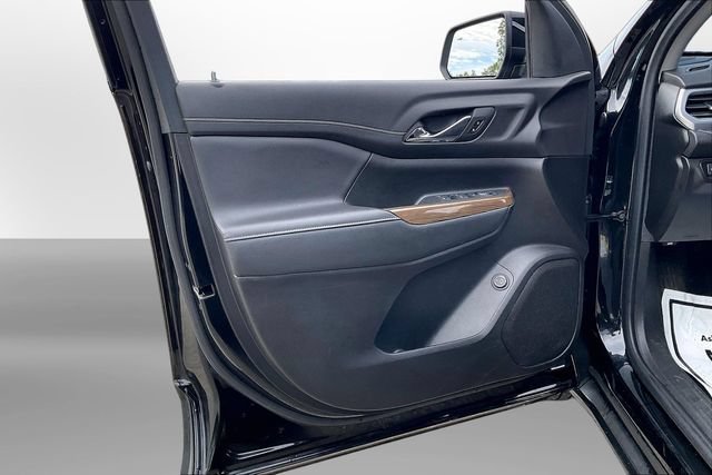 Certified 2023 GMC Acadia SLE w/ Driver Convenience Package FWD image 23