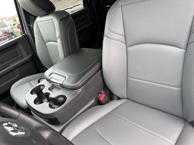 New 2024 RAM 5500 Tradesman w/ Chrome Appearance Group AWD/4WD image 20