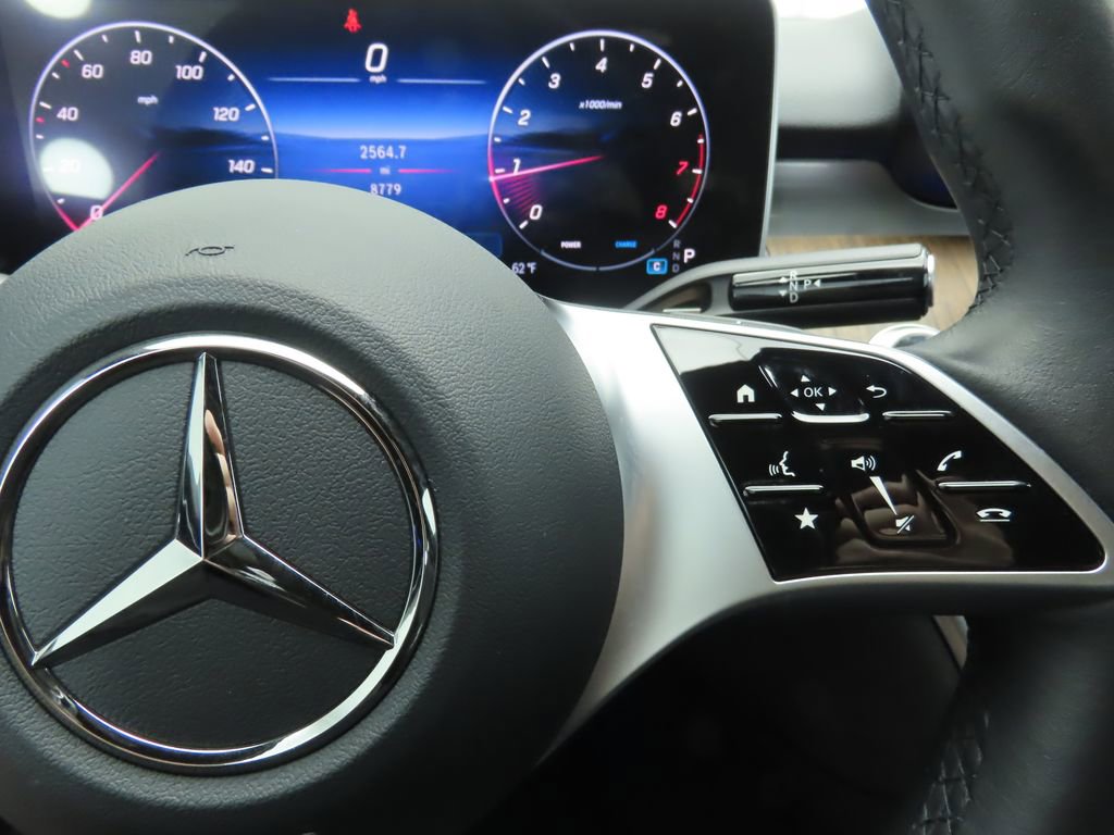 Used 2025 Mercedes-Benz C 300 Sedan image 12