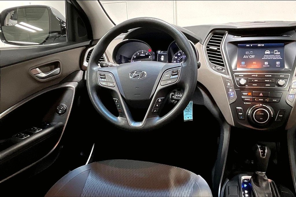 Used 2019 Hyundai Santa Fe XL SE FWD image 6