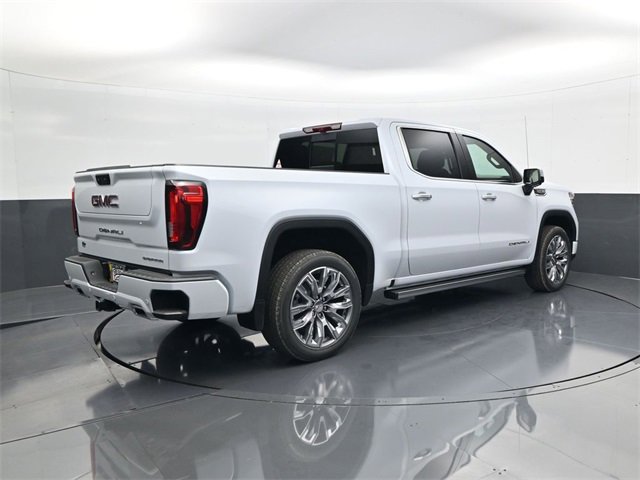Used 2026 GMC Sierra 1500 Denali AWD/4WD image 5