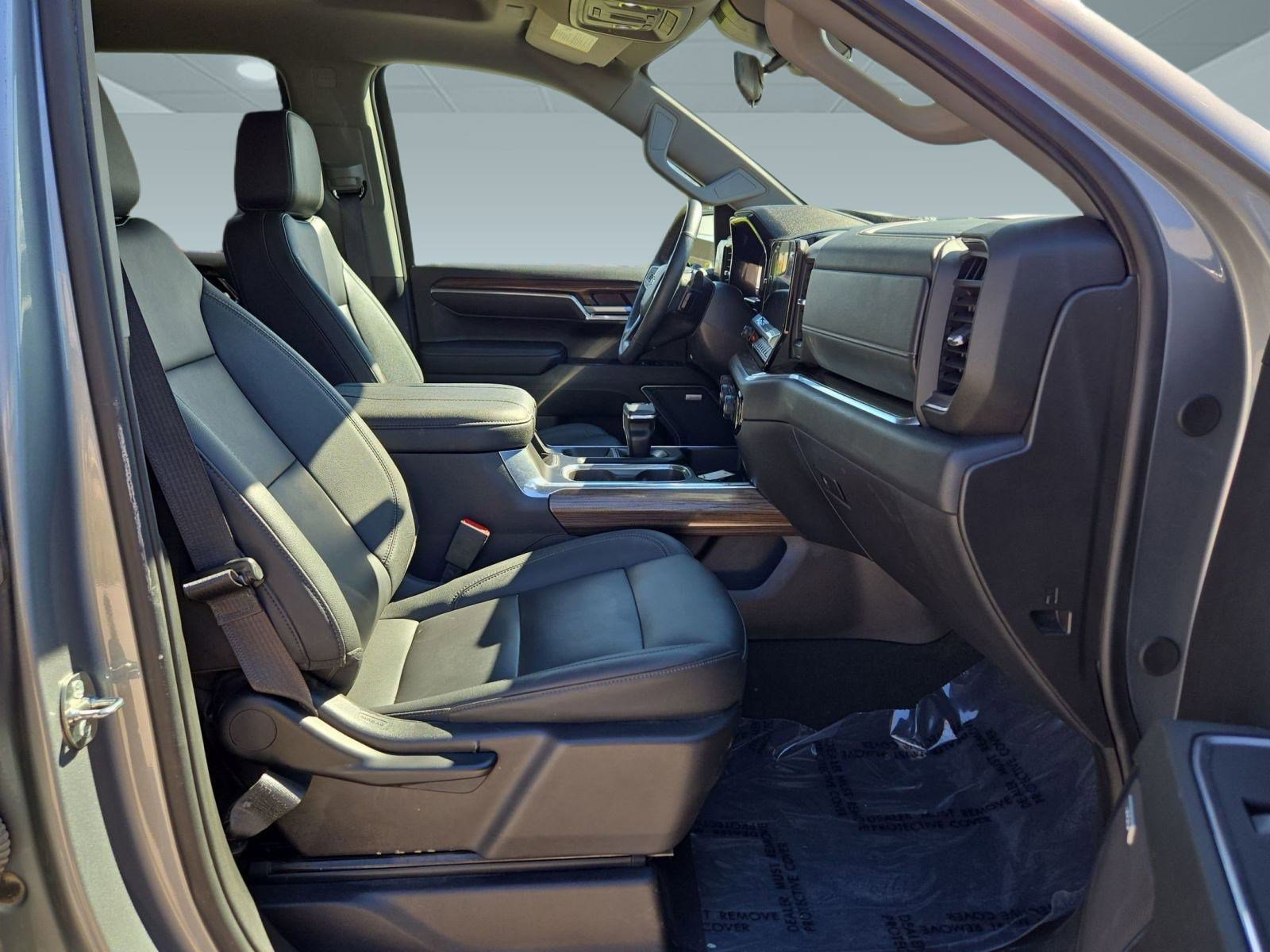 Used 2024 Chevrolet Silverado 1500 LT Trail Boss w/ Convenience Package II image 27