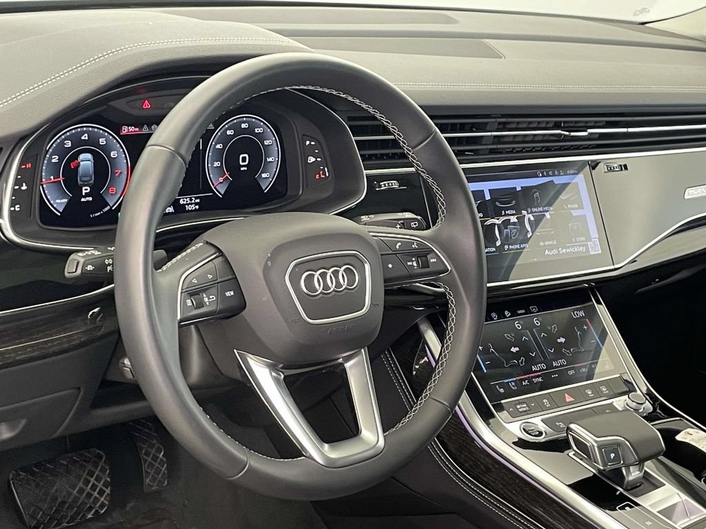 Certified 2025 Audi Q7 2.0T Premium Plus w/ Premium Plus Package AWD/4WD image 4