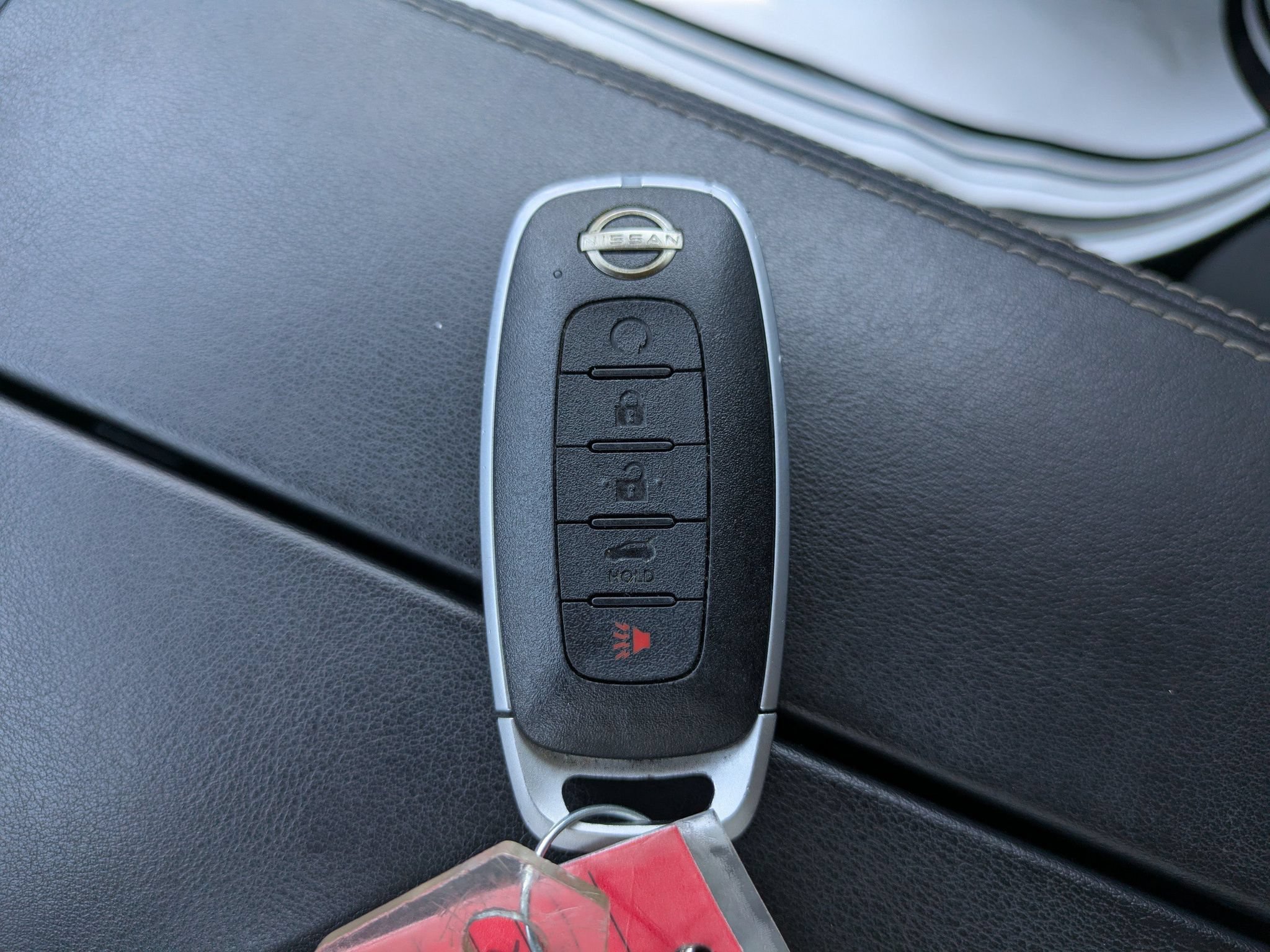 Certified 2026 Nissan Rogue SV FWD image 28