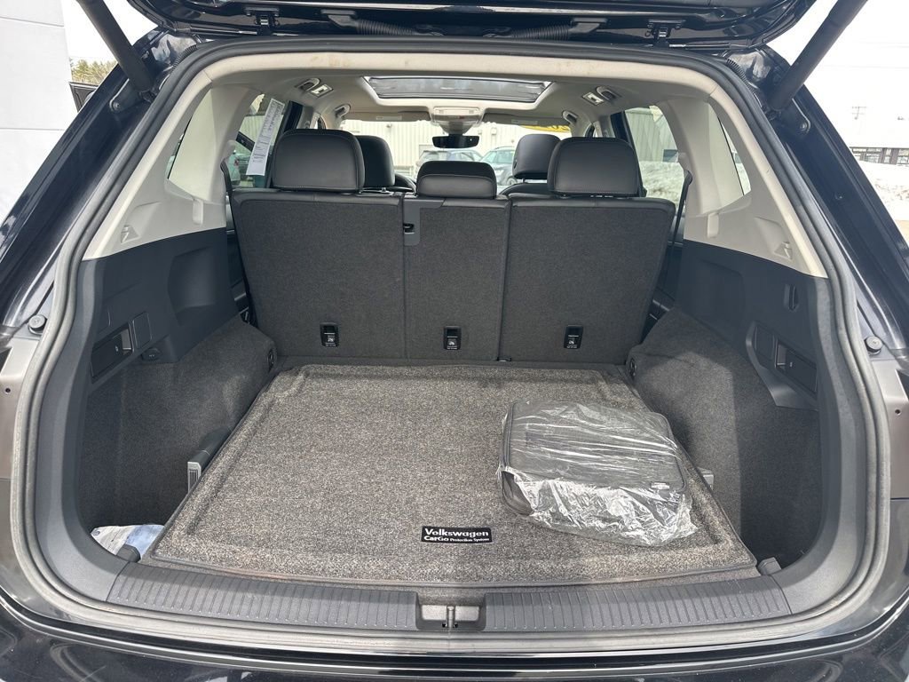 Used 2020 Volkswagen Tiguan SEL image 21