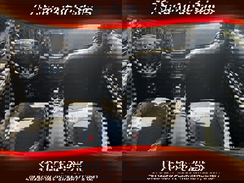 Used 2018 Dodge Journey Crossroad w/ Driver Convenience Group image 10